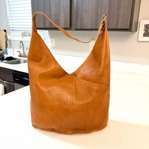 Women's Tan Leather Hobo Shoulder Bag